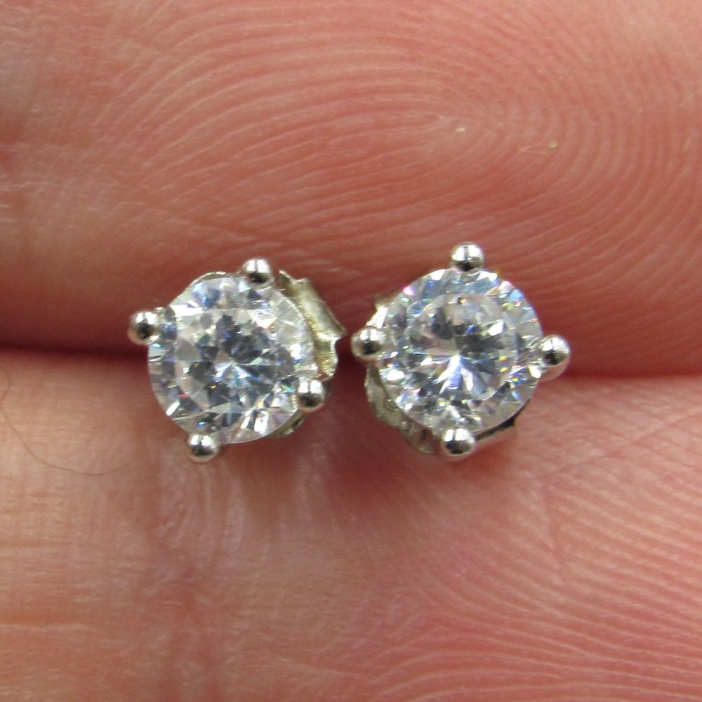 Sterling Silver Tiny Cubic Zirconia Stud Earrings